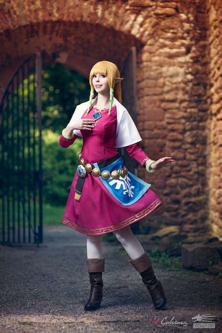 Zelda (Skyward Sword) Cosplay By Calssara | Anime Gallery | Tokyo Otaku ...