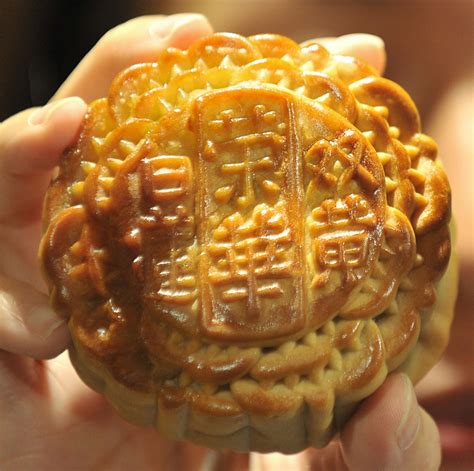 Mooncake Mid-Autumn Festival 2014: The History Behind This 3,500-Year ...