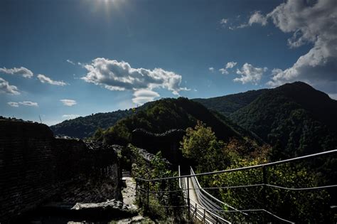 Poenari Castle: The Real Castle Dracula and Ghost Stories - Amy's Crypt