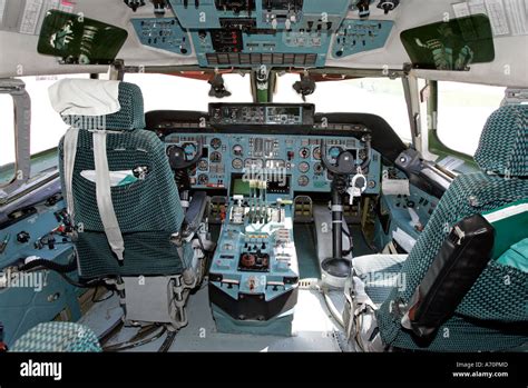 Munich, GER, August 30th 2005 - View in the cockpit of an Antonov 124 ...