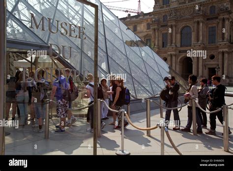 Main entrance of Louvre museum, Paris, France Stock Photo - Alamy