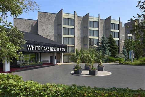 Hotel White Oaks Resort & Spa - Toronto - Great prices at HOTEL INFO