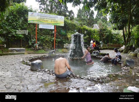 Hot springs ciater indonesia hi-res stock photography and images - Alamy