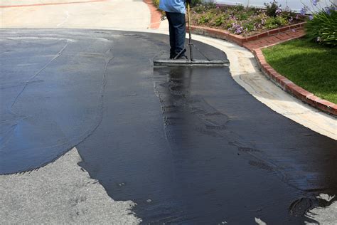 Asphalt Sealcoating - Pittsburgh Asphalt Sealcoating Company