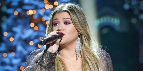 Christmas Pop Songs Playlist | POPSUGAR Entertainment