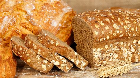 7 Best High Fiber Breads (According to a Dietitian) - Taste It with Tia