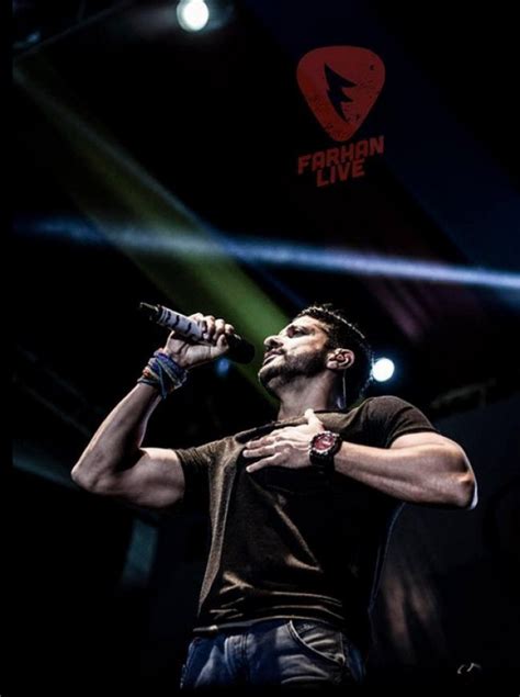 Farhan Akhtar Live Concert At Windsong Music Fest Photos - FilmiBeat