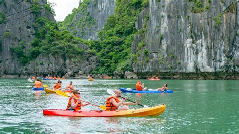 Things to know before having a kayaking in Halong Bay Vietnam