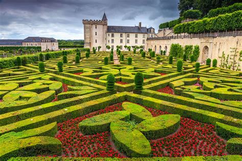 Chateaux, Gardens & Hotels of Loire Valley - Flower Magazine