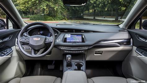 Cadillac XT4 | 2019MY Premium Luxury | Interior, Cockpit