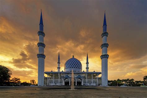 Logo Masjid Negeri Shah Alam