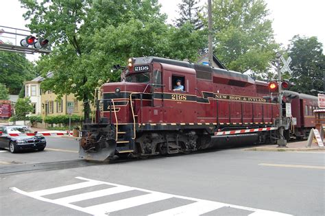 EMD GP30 locomotive NEW HOPE PENNSYLVANIA PA Train | Flickr