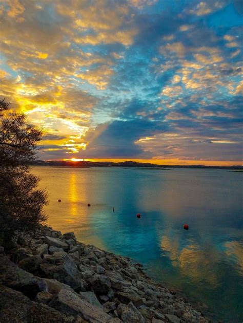 Beautiful Austin sunset | Lake travis, Lake photography, Texas sunset