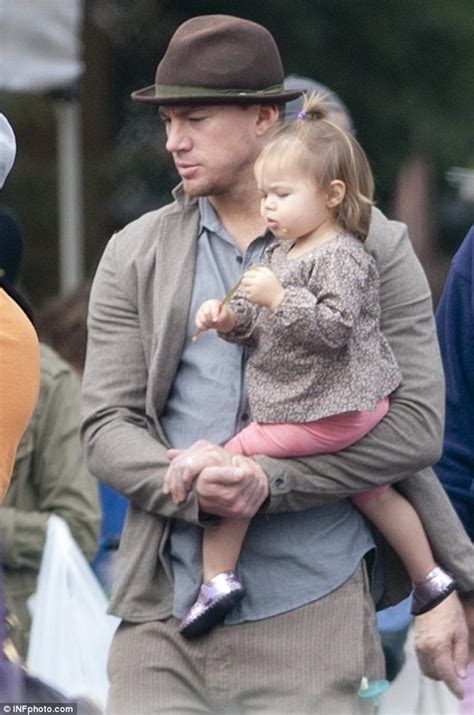 Channing Tatum and wife Jenna Dewan take a stroll with baby Everly in ...