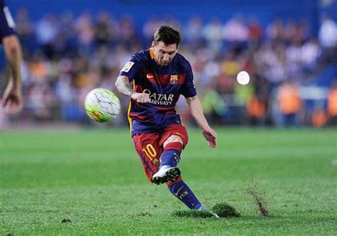 Free-kick maestro Messi equals Koeman's mark at Barcelona - Rediff Sports