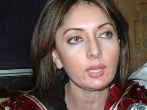 loving and cutest picture : pictures of sharmila farooqi