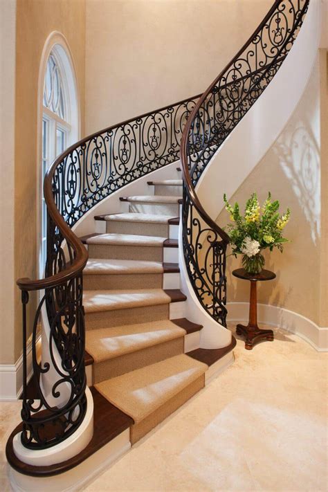 22 Beautiful Traditional Staircase Design Ideas To Must Check - The ...