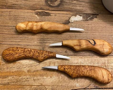 Basic carving knives - Wood Carving Online