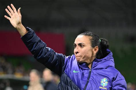 With Brazil's exit, Marta delivers an emotional farewell to the World ...