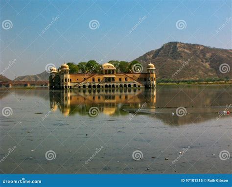 Jaipur Floating Palace on the Lake, India Stock Image - Image of ...