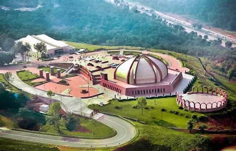 The Praising Pakistan Monument | Rising Pakistan