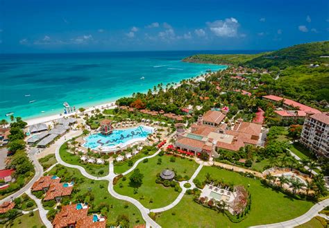 Romance Reigns At Sandals® Grande Antigua Resort & Spa | GOGO Vacations ...