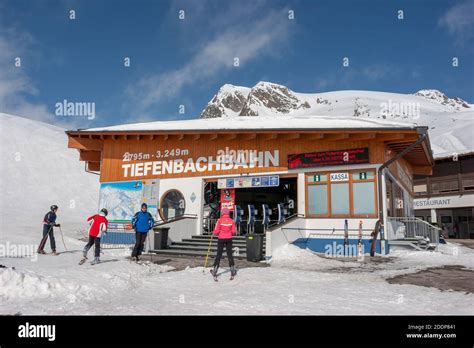 Soelden, Austria- April, 2008: Beautiful spring day in Soelden Glacier ...