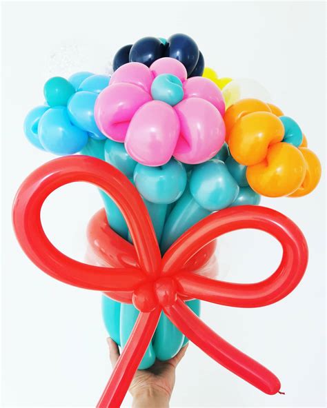 Classic Balloon Flower Bouquet (Balloon Sculpture) - 10 stalks in a ...