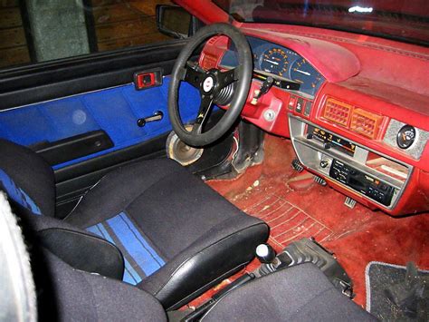 NISSAN CHERRY - nissan-cherry_interior_1.jpg