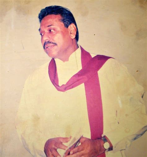 Fragments.: Mahinda Rajapaksa departs