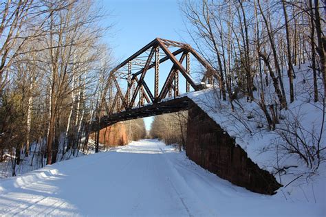 Hurley Rail Crossing