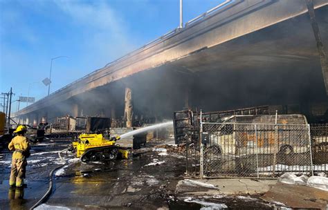 Fire causes I-10 freeway closure in Los Angeles | CNN