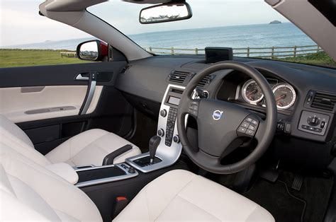 Volvo C70 2006-2013 interior | Autocar