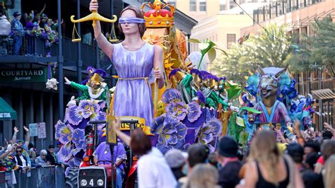 Bay St Louis Mardi Gras Parade 2024 - Ivie Rhodie