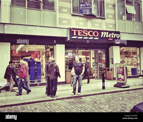 Tesco ireland hi-res stock photography and images - Alamy