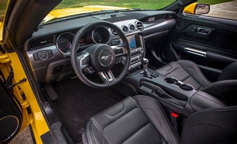 2015 ford mustang interior pictures