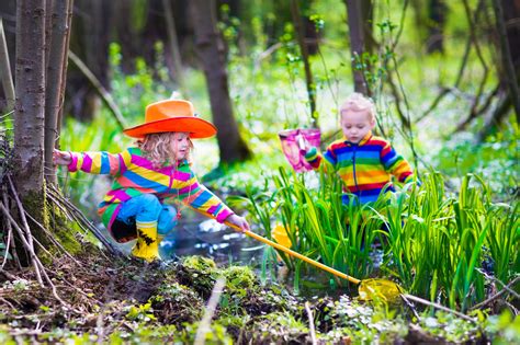 6 Classic Outdoor Activities for Children With Autism - Friendship ...