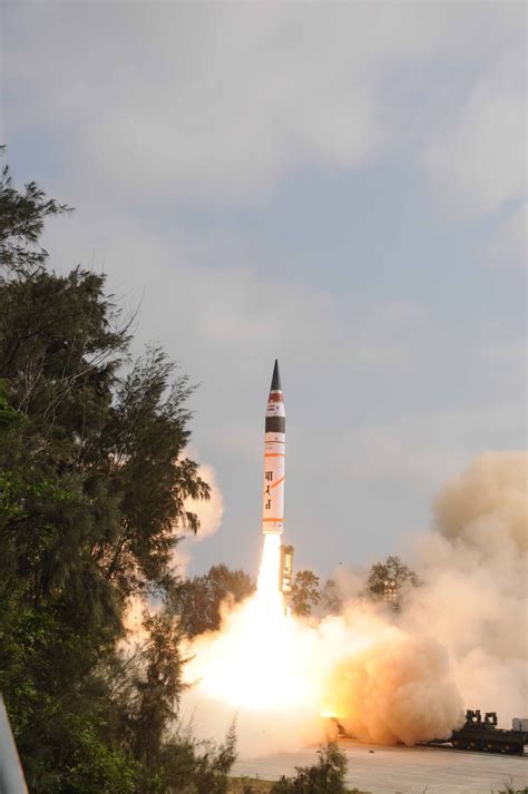 Tarmak007 -- A bold blog on Indian defence: Agni-V warms up for ...