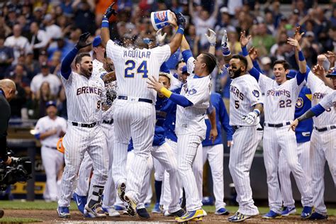 Milwaukee Brewers Named as Organization of the Year by Baseball America ...