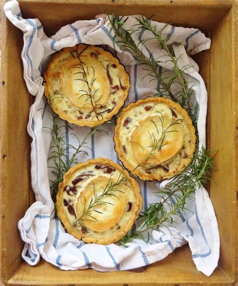 Caramelised Red Onion and Goats Cheese Tarts - Domestic Gothess