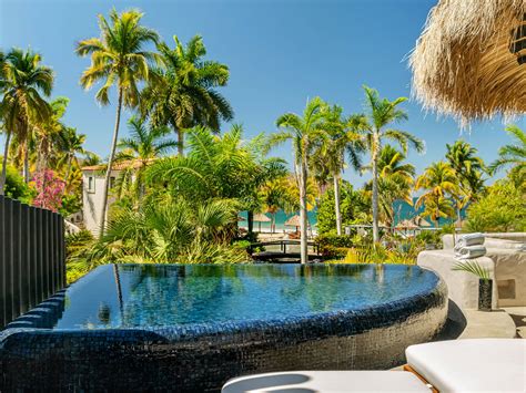 Arriba 63+ imagen hoteles en la ropa zihuatanejo - Abzlocal.mx