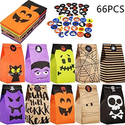 Outus 60 Pieces Halloween Goddie Bag Halloween Paper Gift Bags Trick or ...