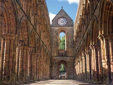 Jedburgh Abbey, Scotland | Tickets & Tours - 2024