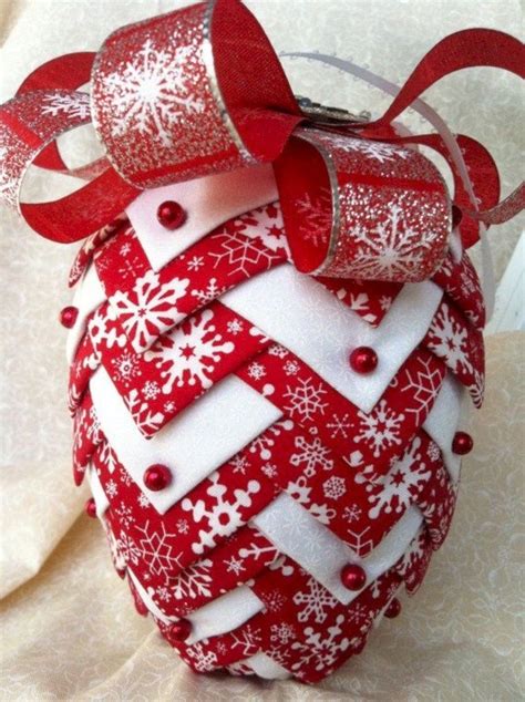 52 Affordable DIY Fabric Ornaments for Christmas Decor - decoarchi.com ...