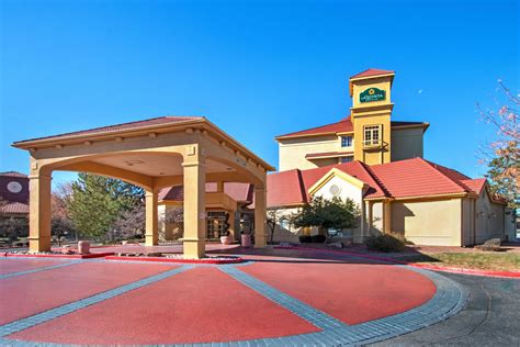 La Quinta Inn & Suites by Wyndham Albuquerque West | Albuquerque, NM Hotels