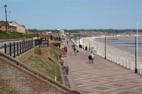 Bridlington Promenade © Richard Croft :: Geograph Britain and Ireland