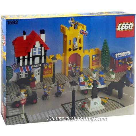 LEGO Town Sets: City 1592 Town Square - Castle Scene NEW-159