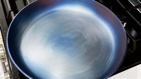 Carbon Steel Pan Turned Blue – Is It Normal? - Better Homecook