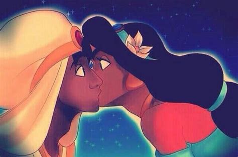 Princess Jasmine And Aladdin Kiss