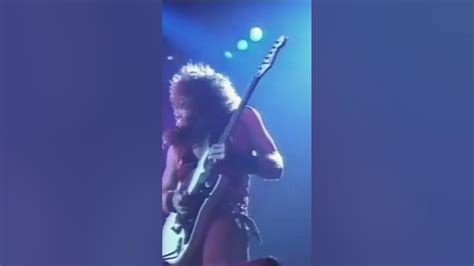 Ozzy Osbourne “Bark At The Moon” live 1983 Jake E. Lee solo - YouTube